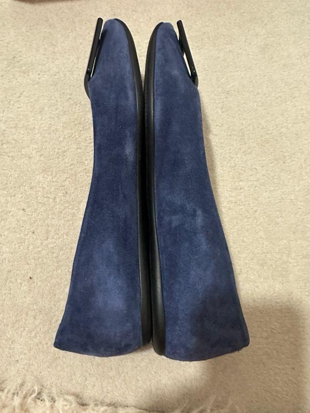 Roger Vivier Navy Suede Flats