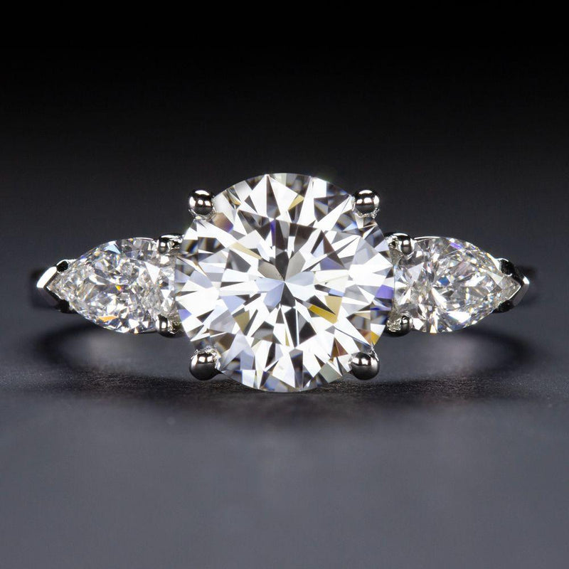 Verde 2ct IGI Certified Lab-grown Round Cut Diamond Ring