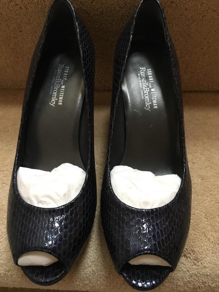Stuart Weitzman Peep toe shoes