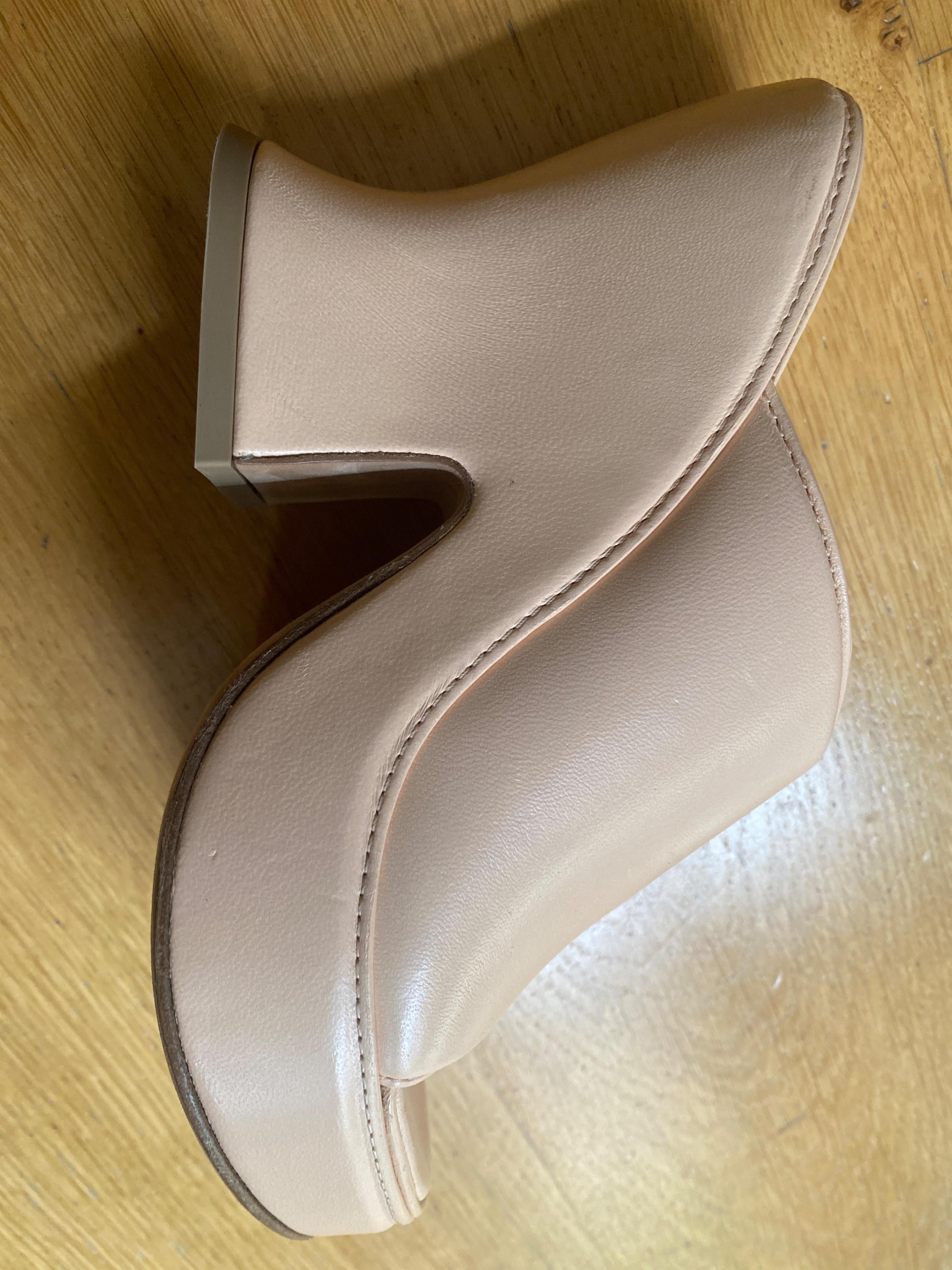 Bottega Veneta Nude Macaroon Sandals