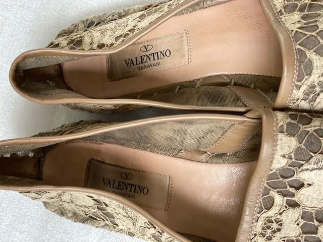 Valentino beige lace espadrilles