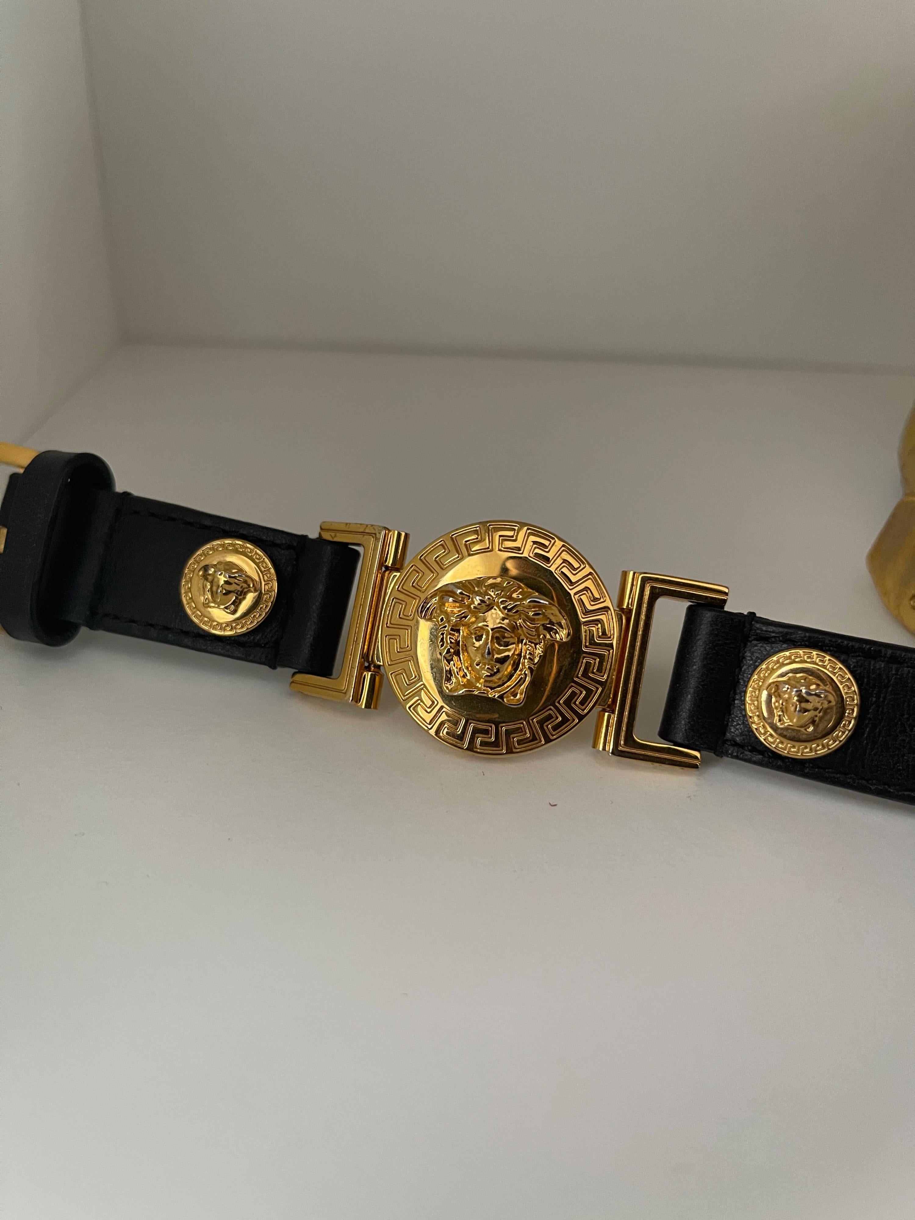 Black leather & gold-tone metal Medusa bracelet