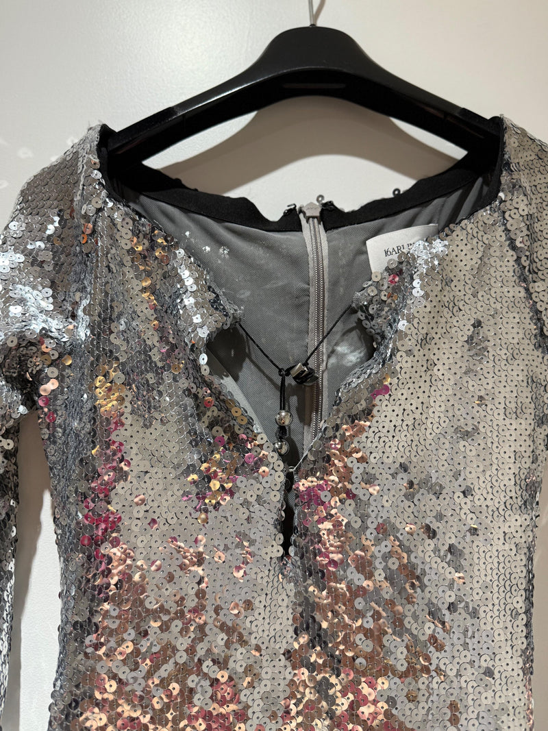 16Arlington Silver Sequin Solare Gown
