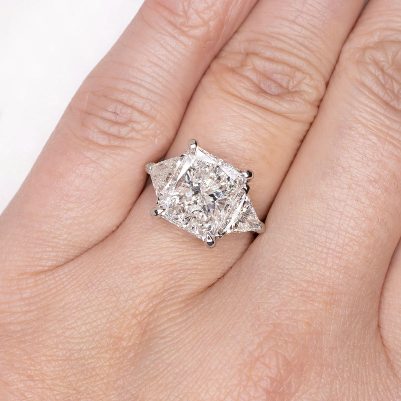 Verde 4ct IGI Lab-grown Radiant Cut G Colour Diamond Ring