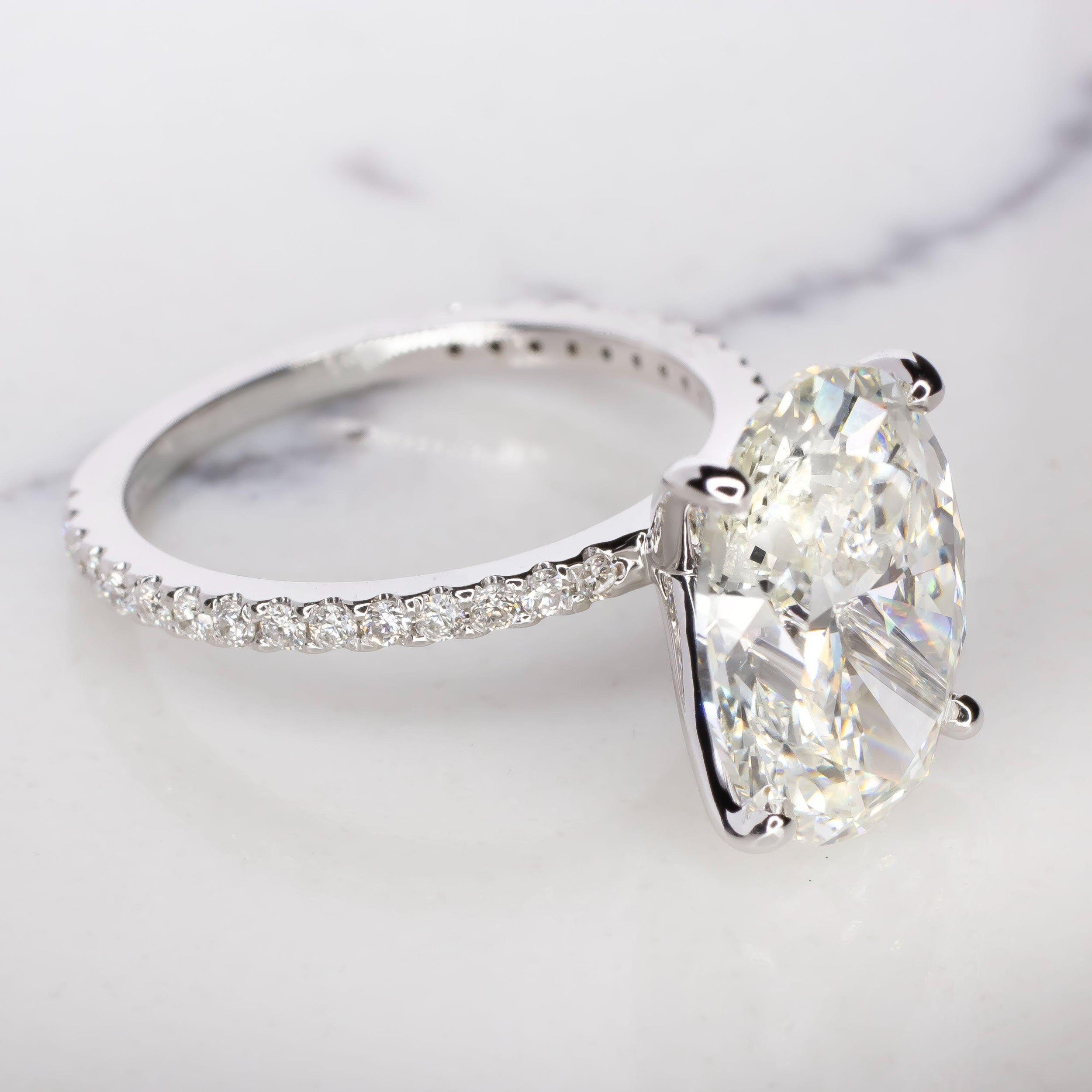 Verde 5ct IGI Certified Lab Grown Oval Cut Diamond Ring