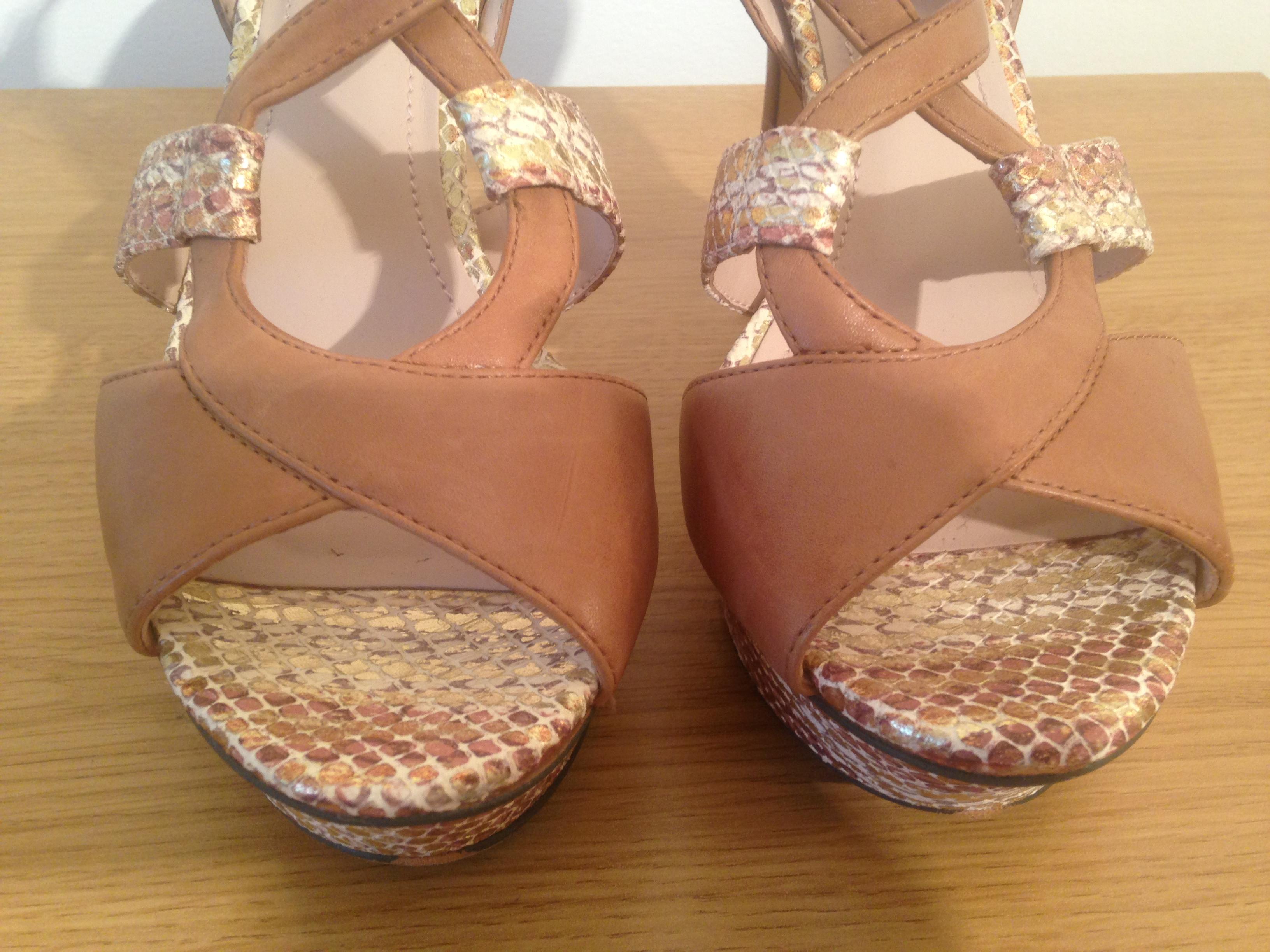 Vince Camuto tan leather high heels with snakeskin detail