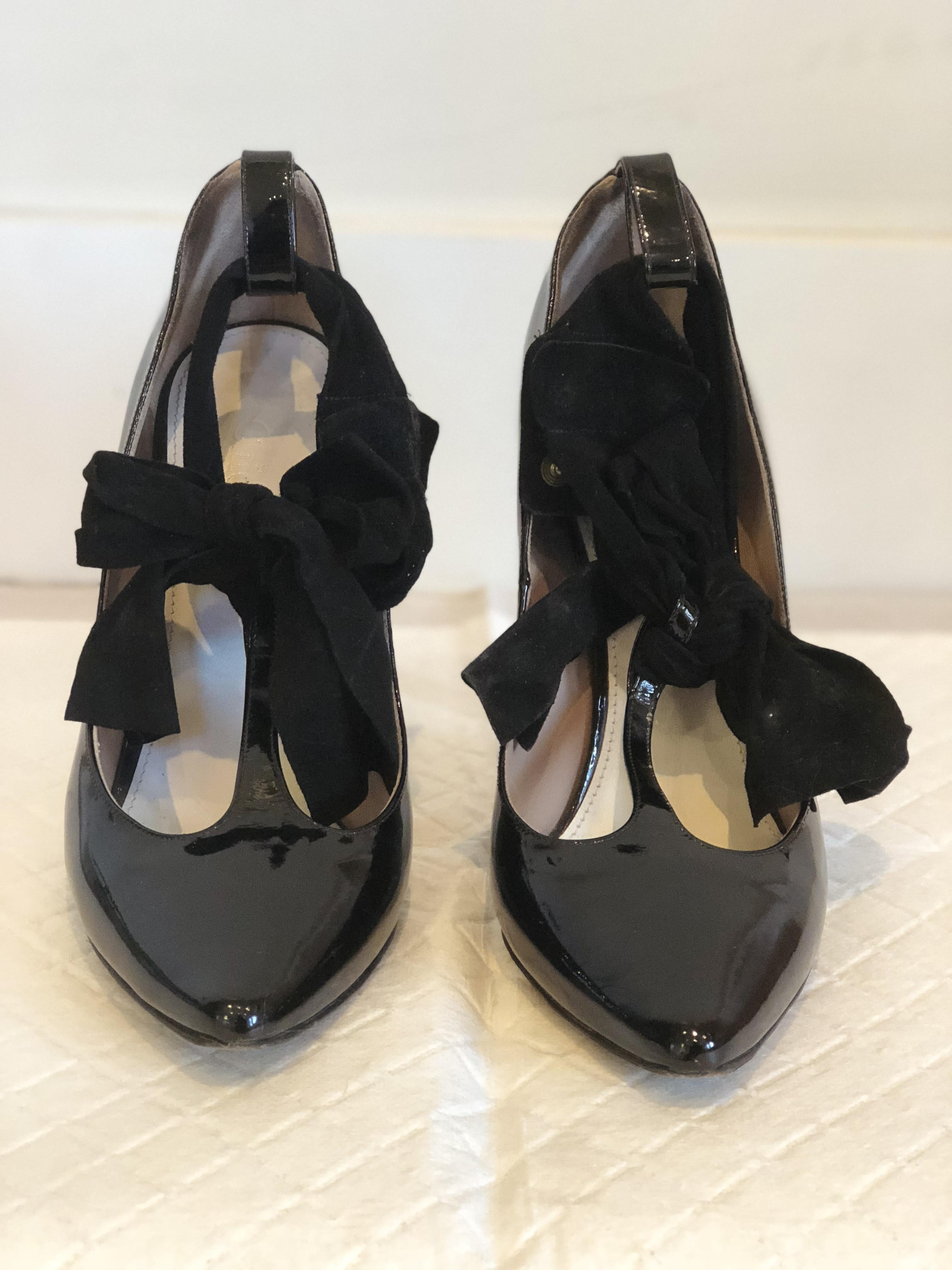 Chloe Black Patent Bow Detail Pumps