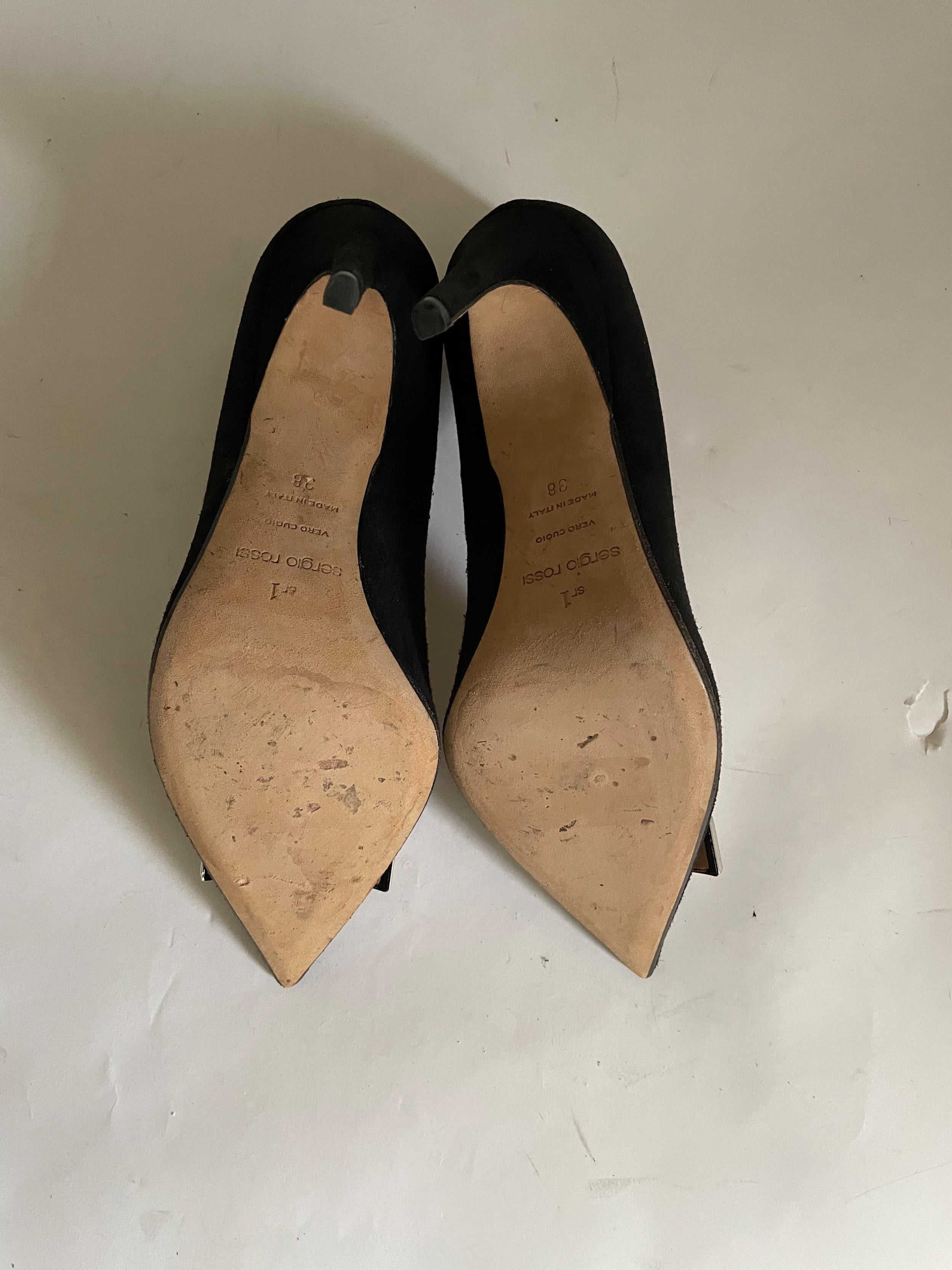 Black Suede 1sr Pumps