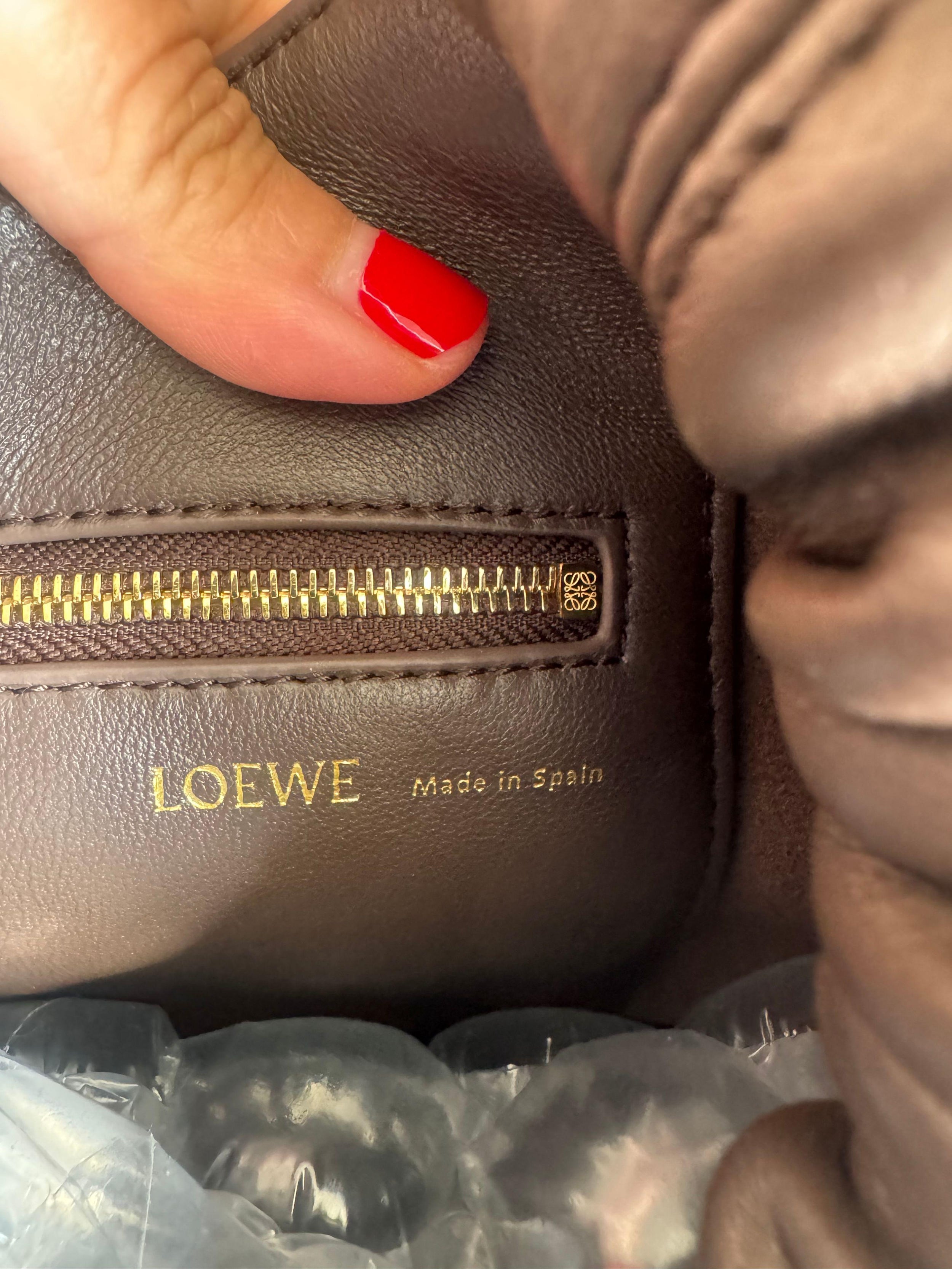 Loewe Brown Leather Small Squeeze Shoulder Bag