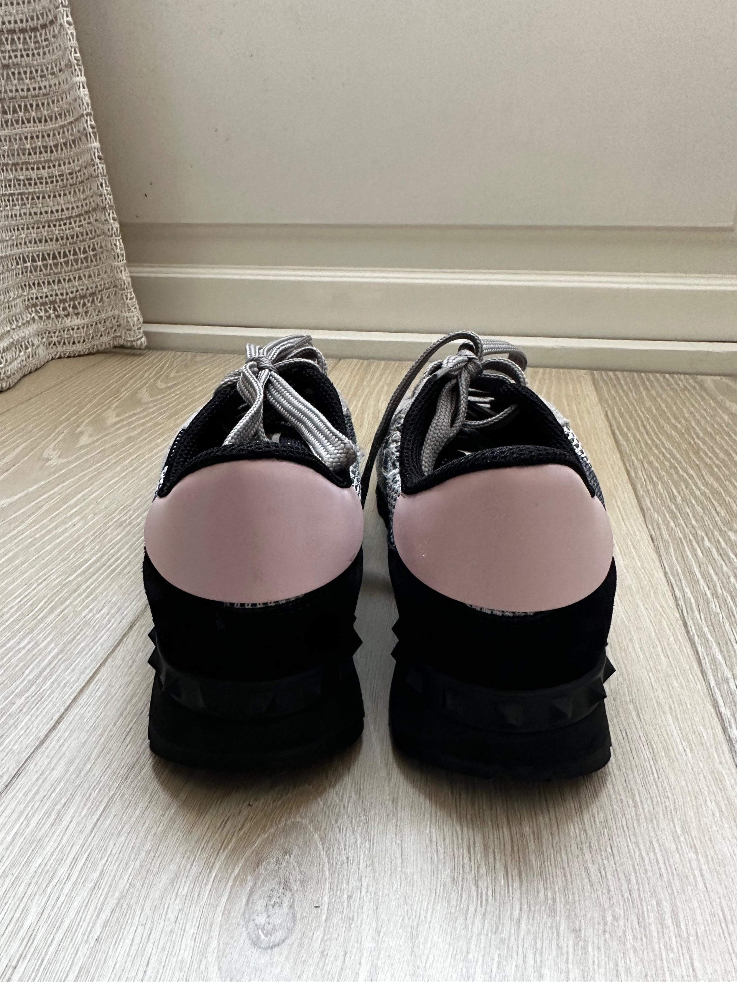 Camouflage Mesh Rockrunner Sneakers