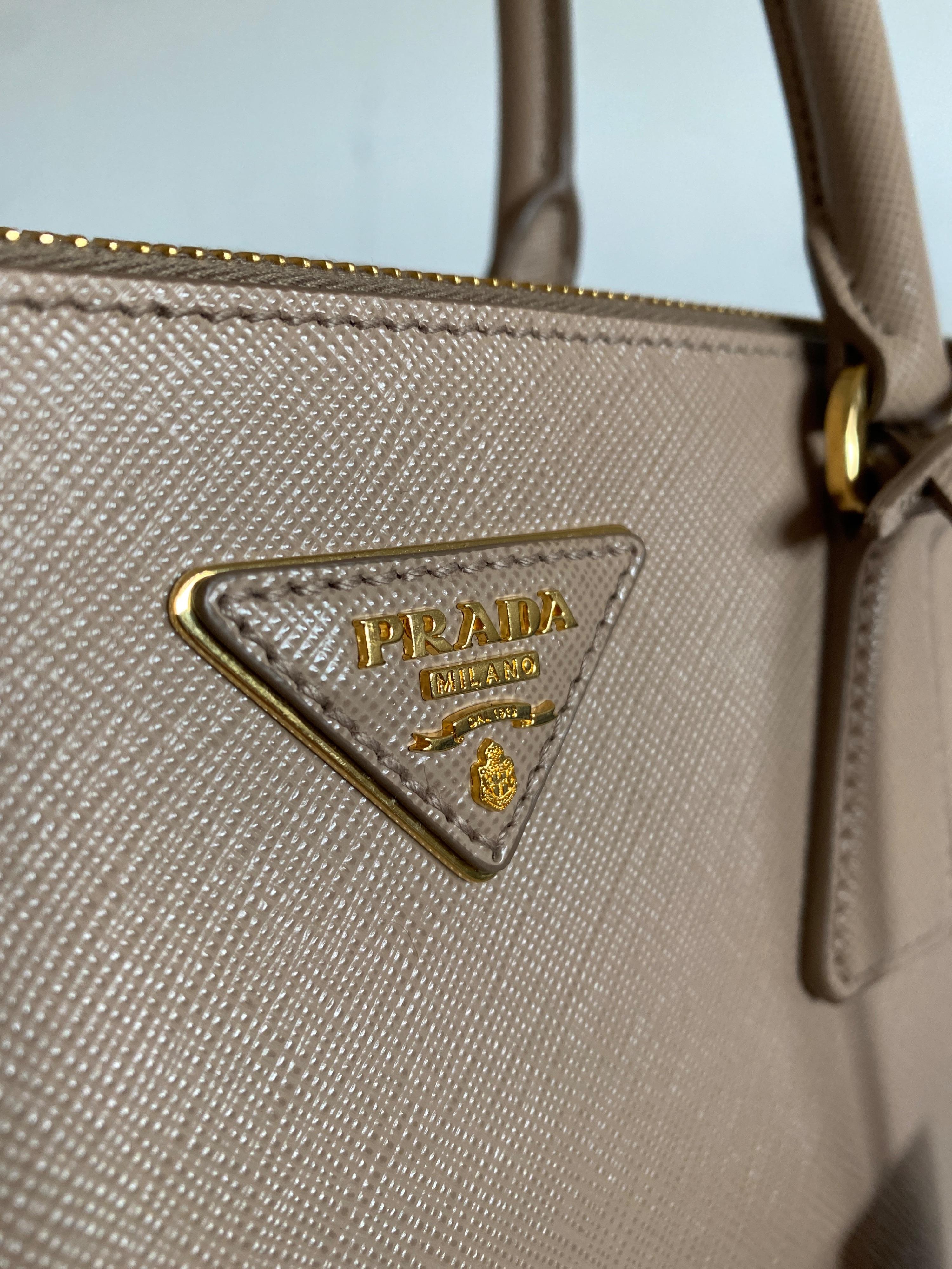 Beige Saffiano leather small Galleria bag