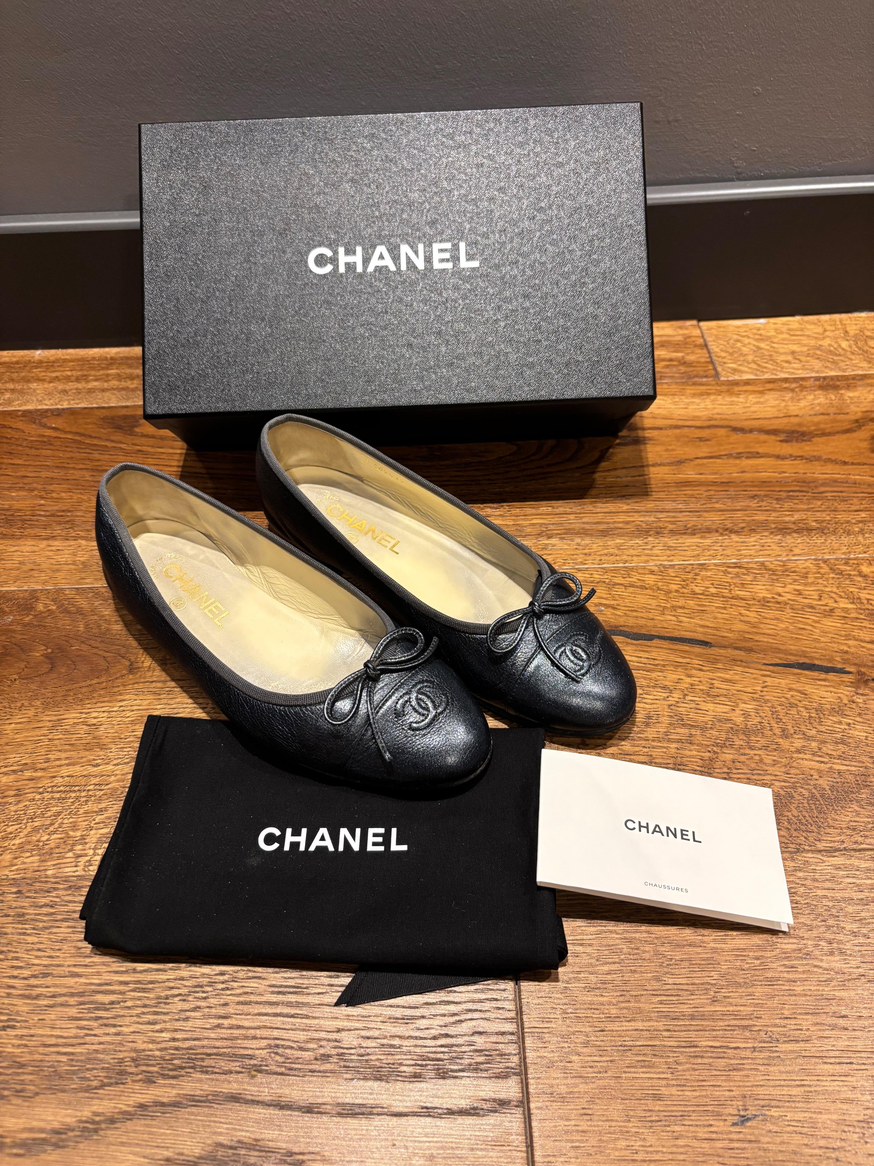 Chanel Navy Blue Leather Ballet Flats