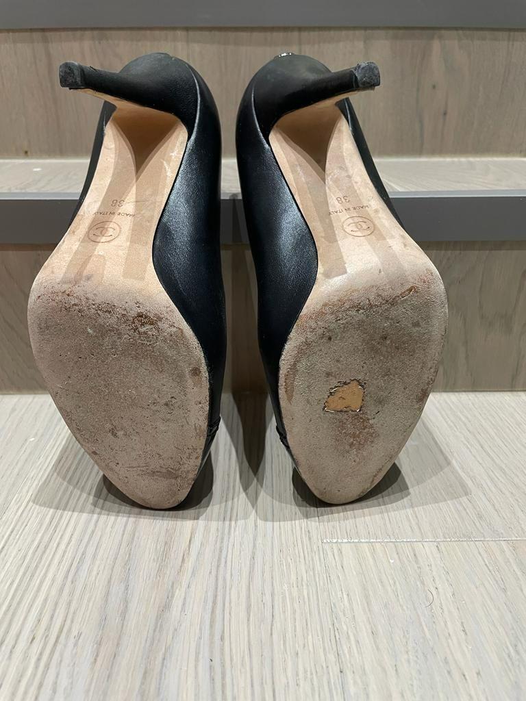 Black leather & patent toe cap heeled pumps
