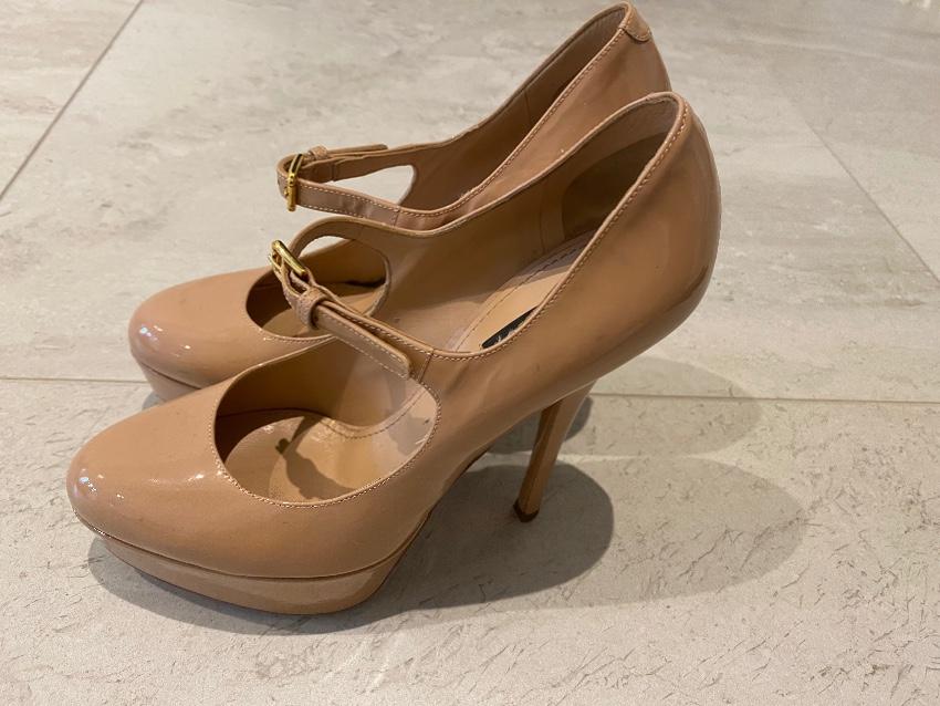 Dolce & Gabbana Nude Patent Mary-Jane Pumps