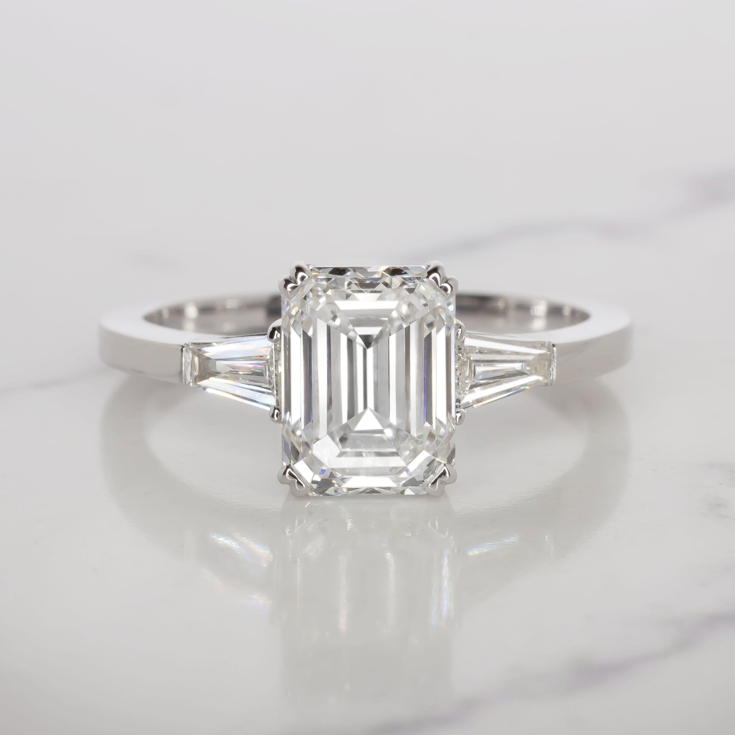 Verde 2ct IGI Certified Lab-grown Emerald Cut Diamond Ring