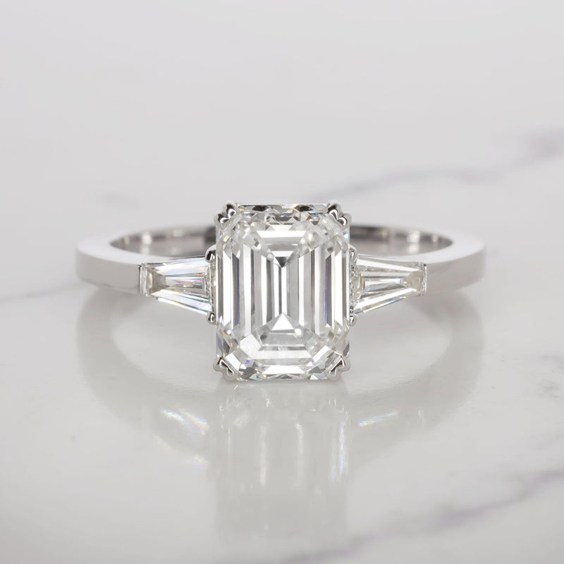 Verde 2ct IGI Certified Lab-grown Emerald Cut Diamond Ring