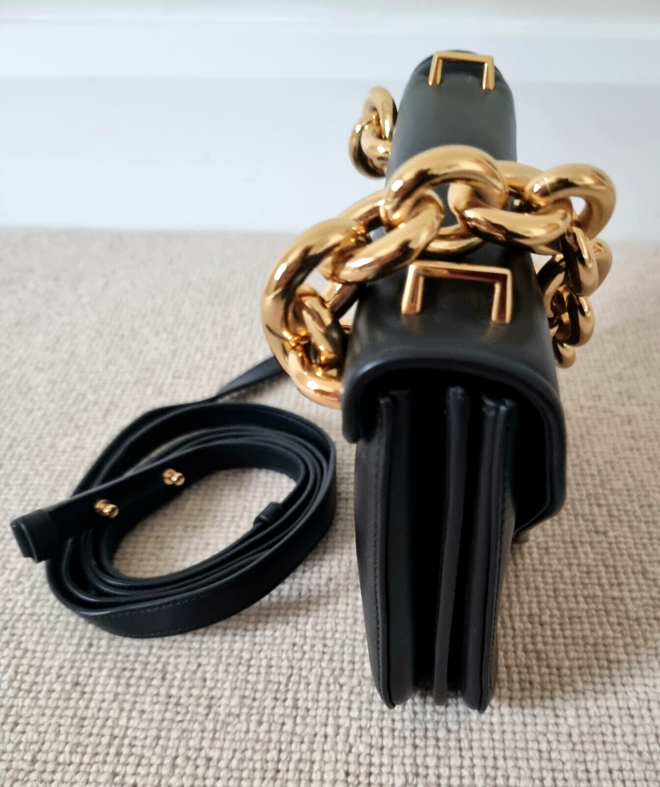 Bottega Veneta Black Leather Mount Cross Body Bag