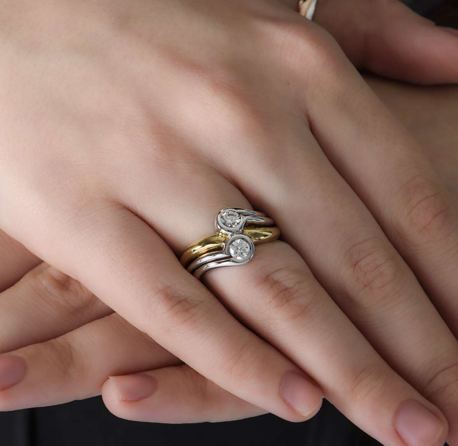 18ct yellow gold, white gold & white diamond dress ring 52EU