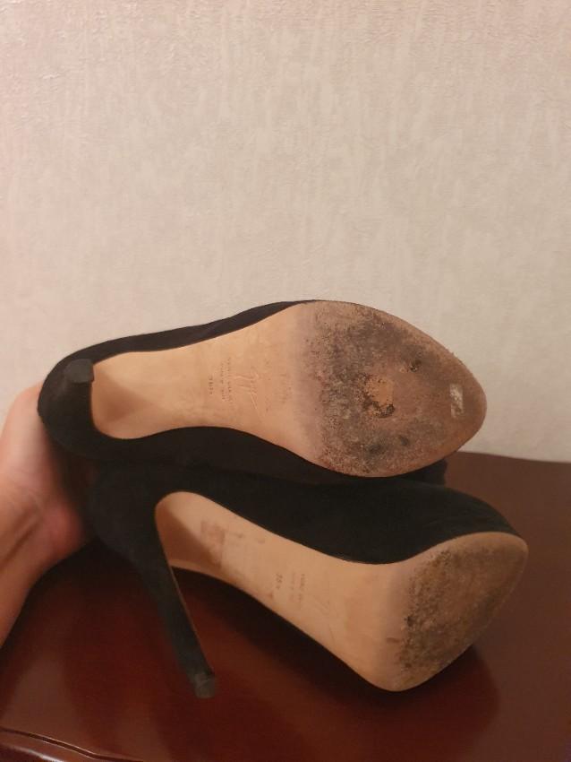 Giuseppe Zanotti Ruffle-front suede ankle boots