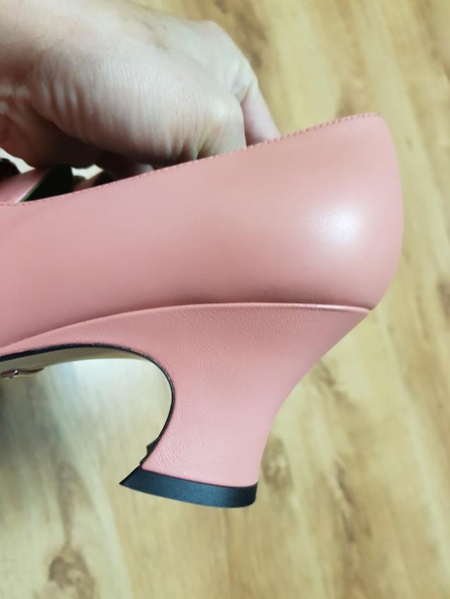 Gucci Bright Peach Leather Pumps with Satin/Crystal Bow