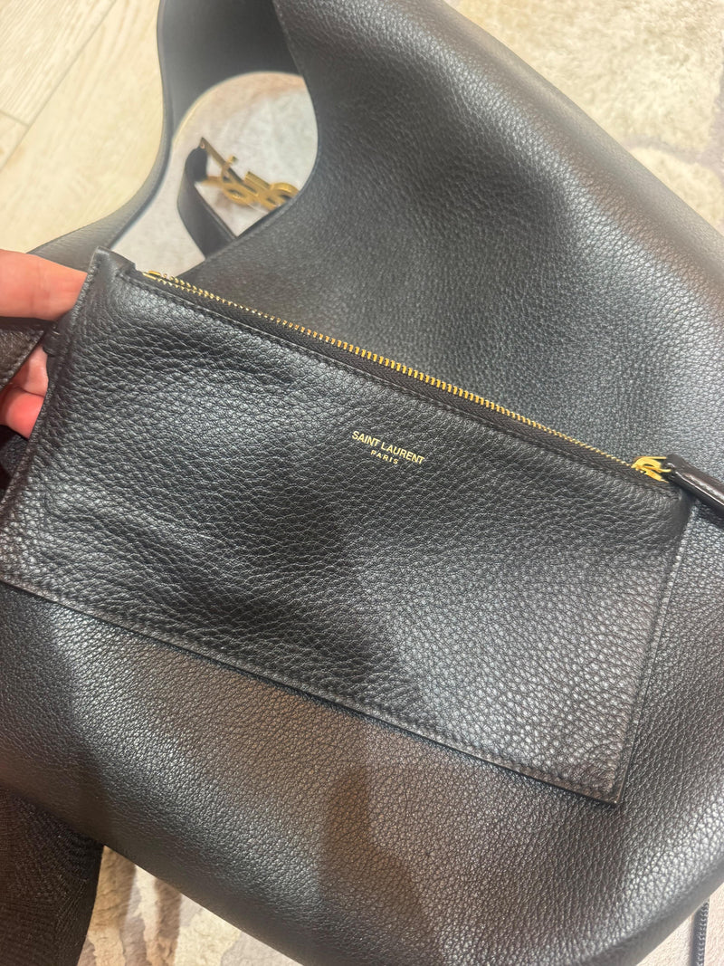 Saint Laurent Black Le 5 à 7 Hobo black leather bucket bag
