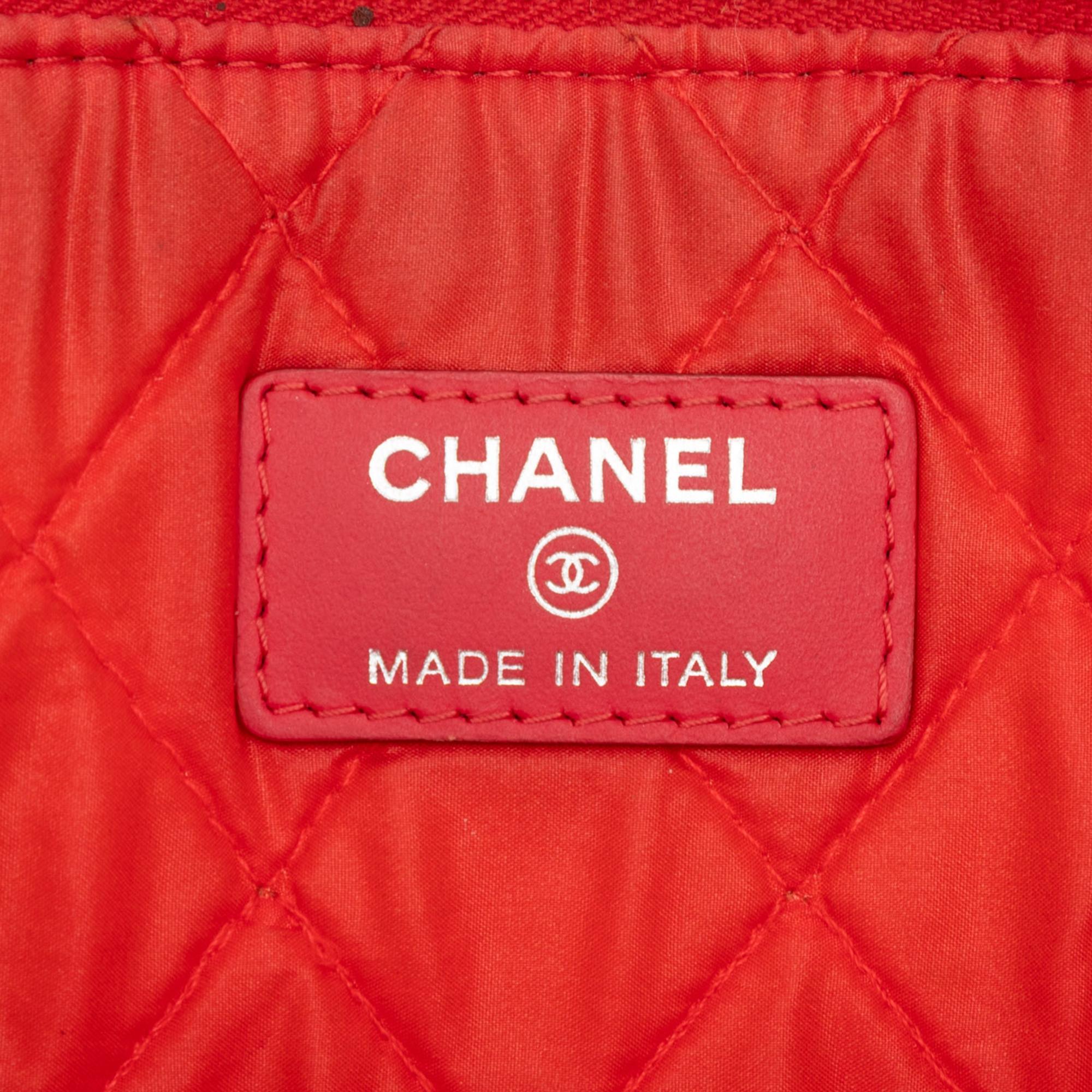 Chanel Red Medium Patent Quilted Cosmetic Case