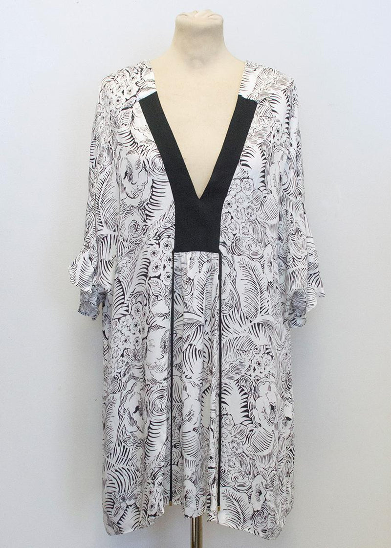 Animale black and white pattern top