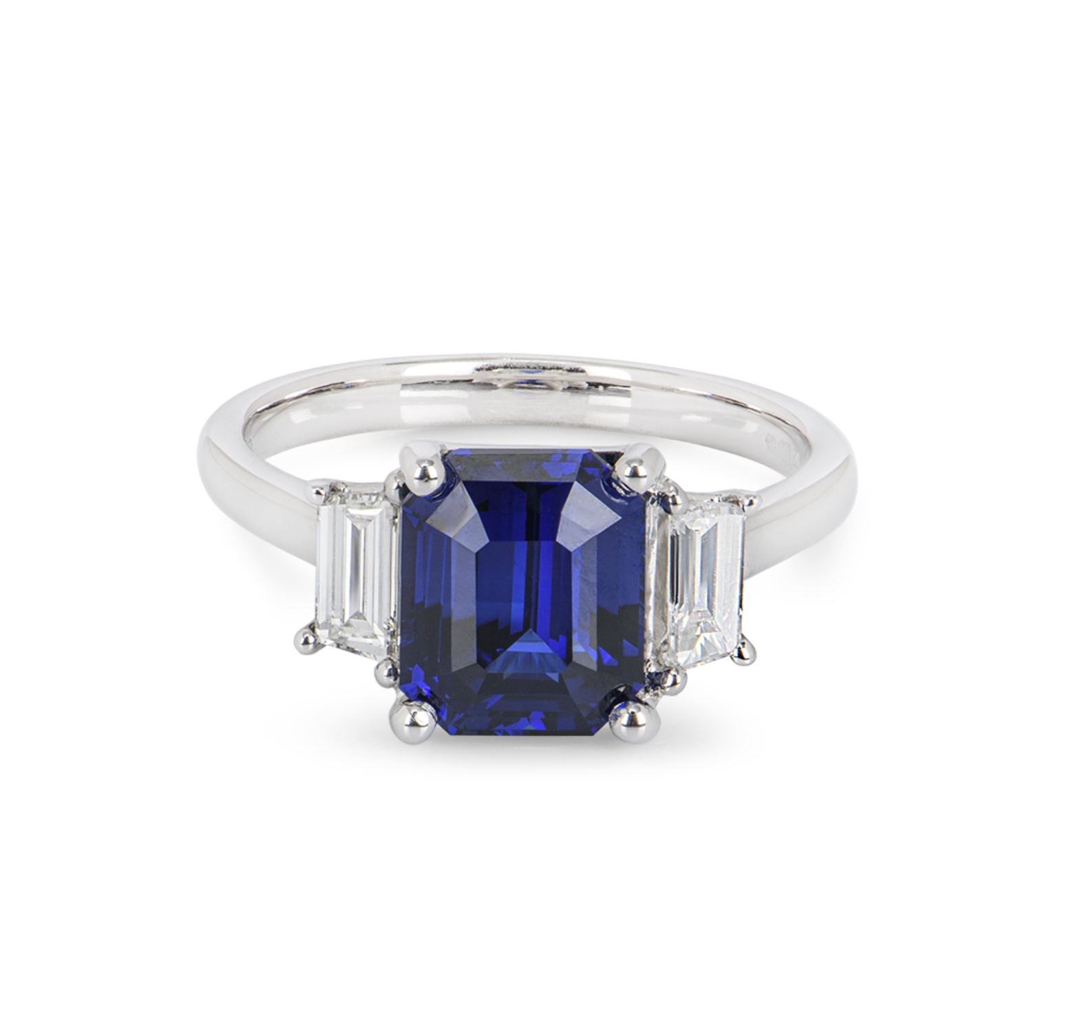 18ct white gold, diamond & sapphire ring 3.04ct 53EU
