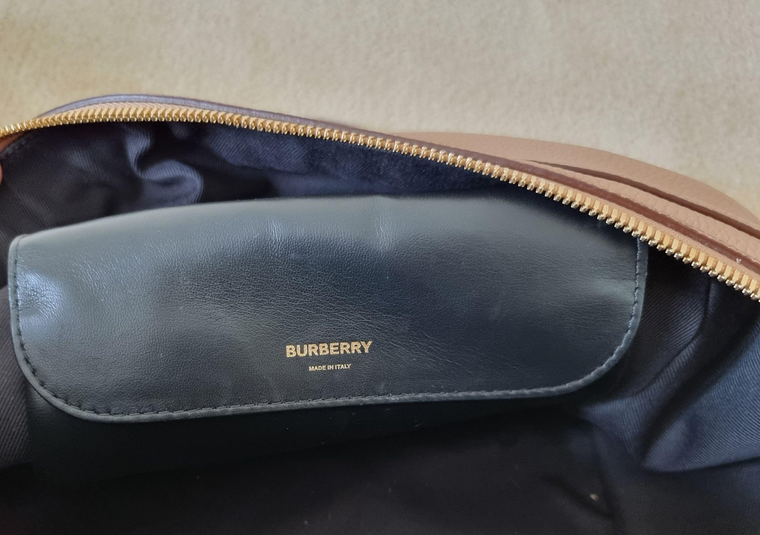 Medium Cube Bag - Biscuit