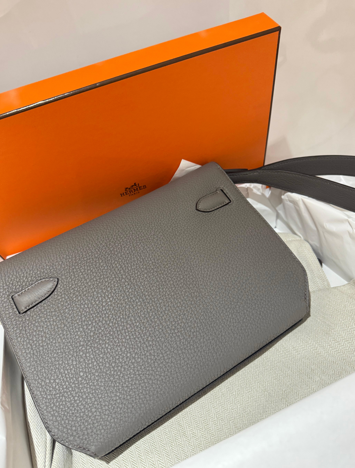 Hermes Kelly Etain Togo Depeches 25 Pouch Bag
