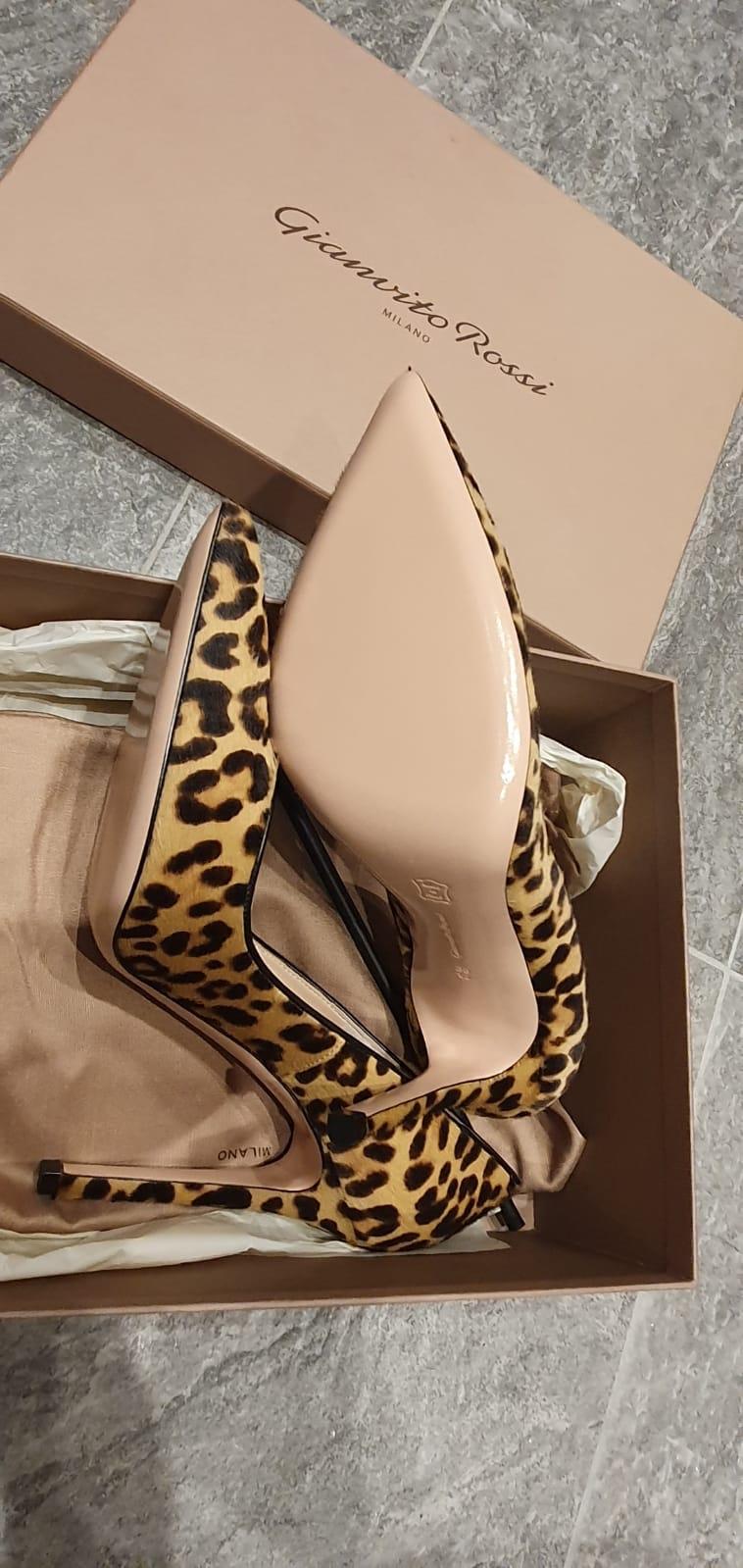 Gianvito Rossi Gianvito leopard-print calf hair pumps