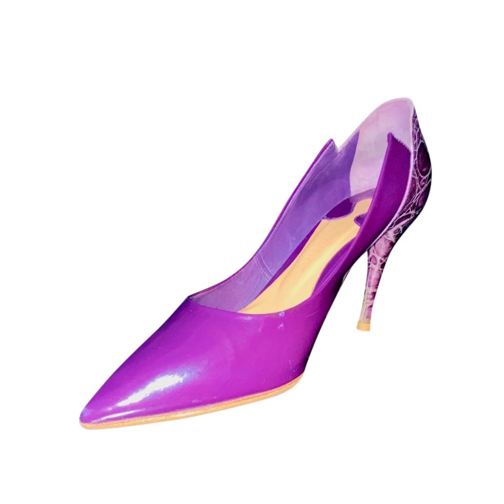 Chloe Croc Embossed Patent Leather Pumps