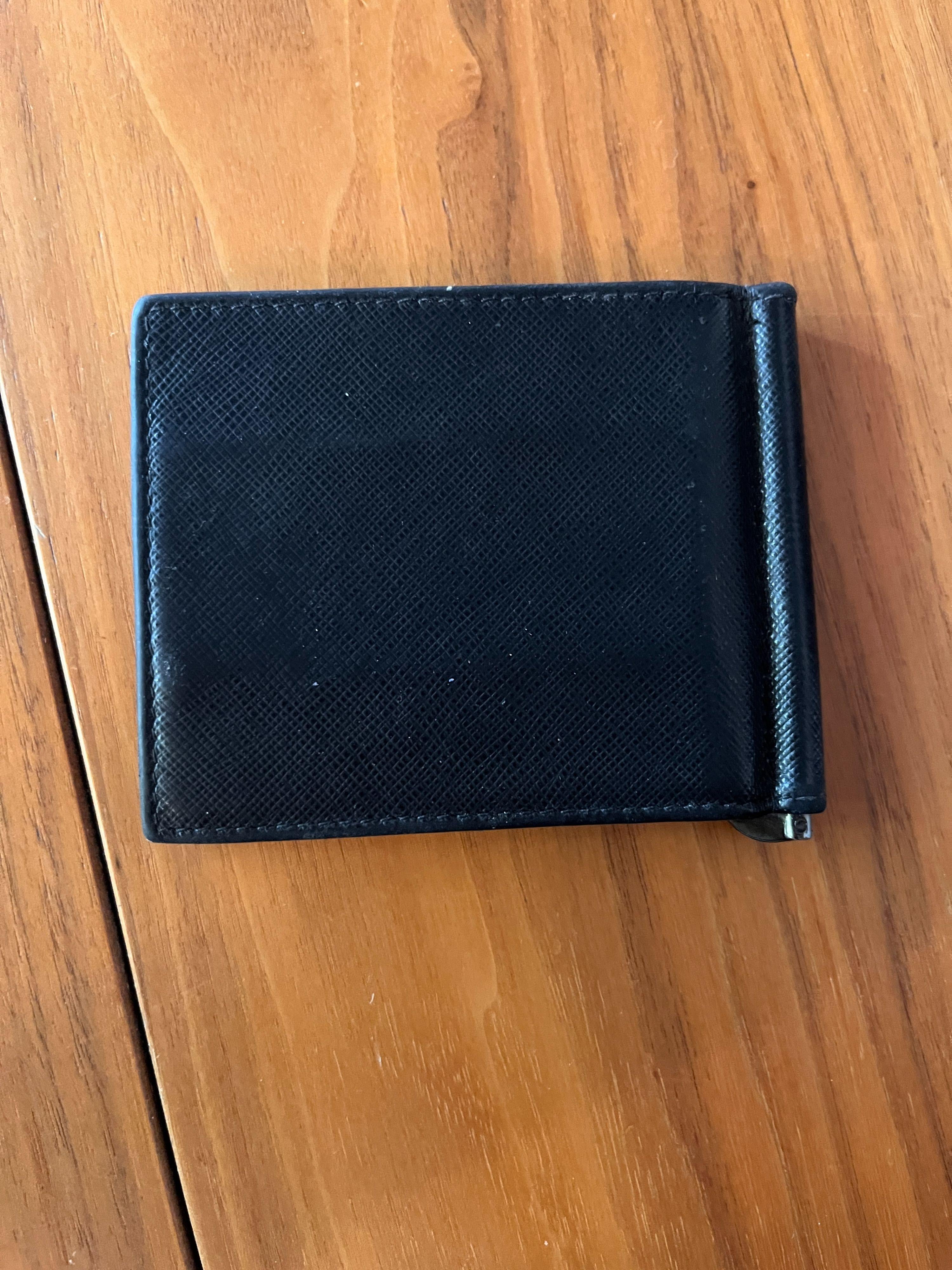 Black Saffiano leather compact wallet