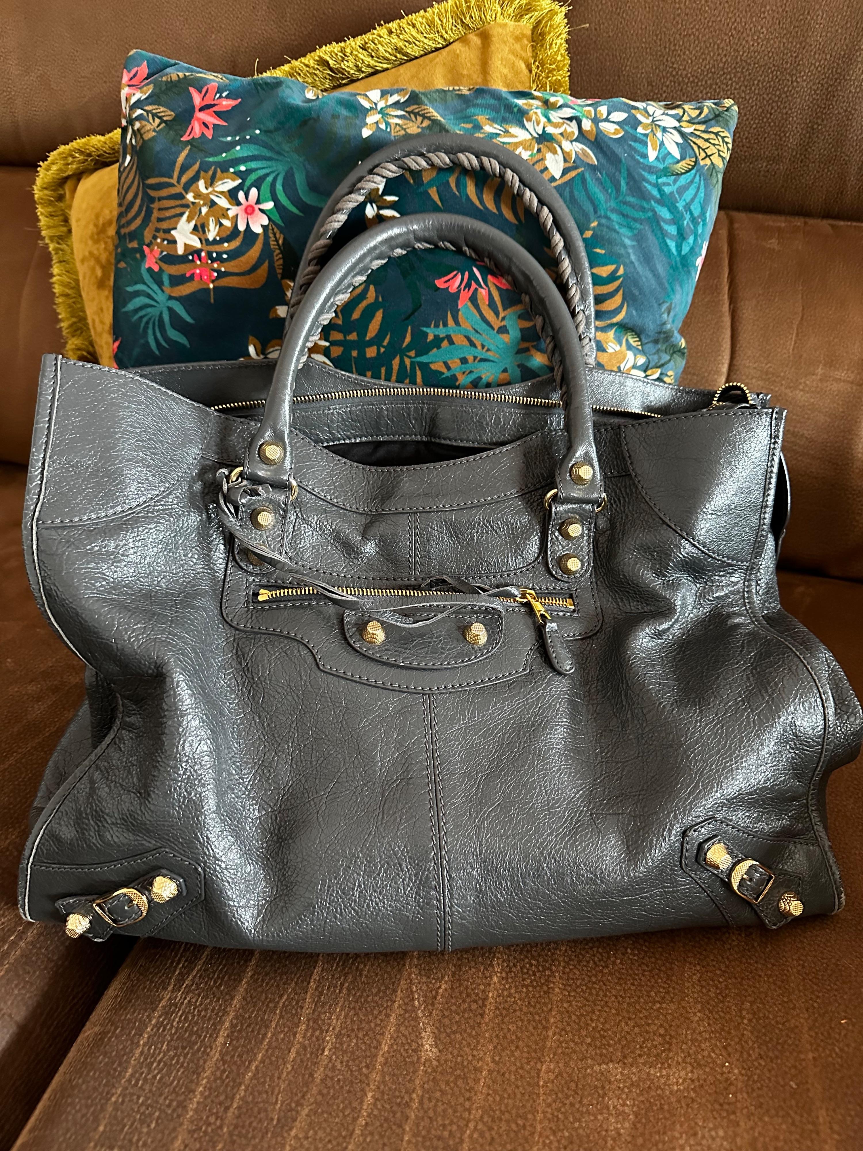 Gris Pyrite Giant 12 Monday Bag
