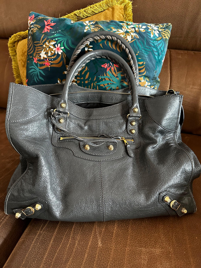 Gris Pyrite Giant 12 Monday Bag