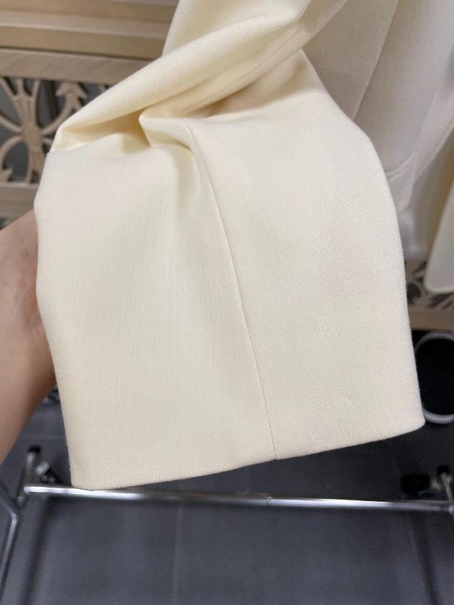 Escada Ivory Tailored Jacket with Contrast Collar