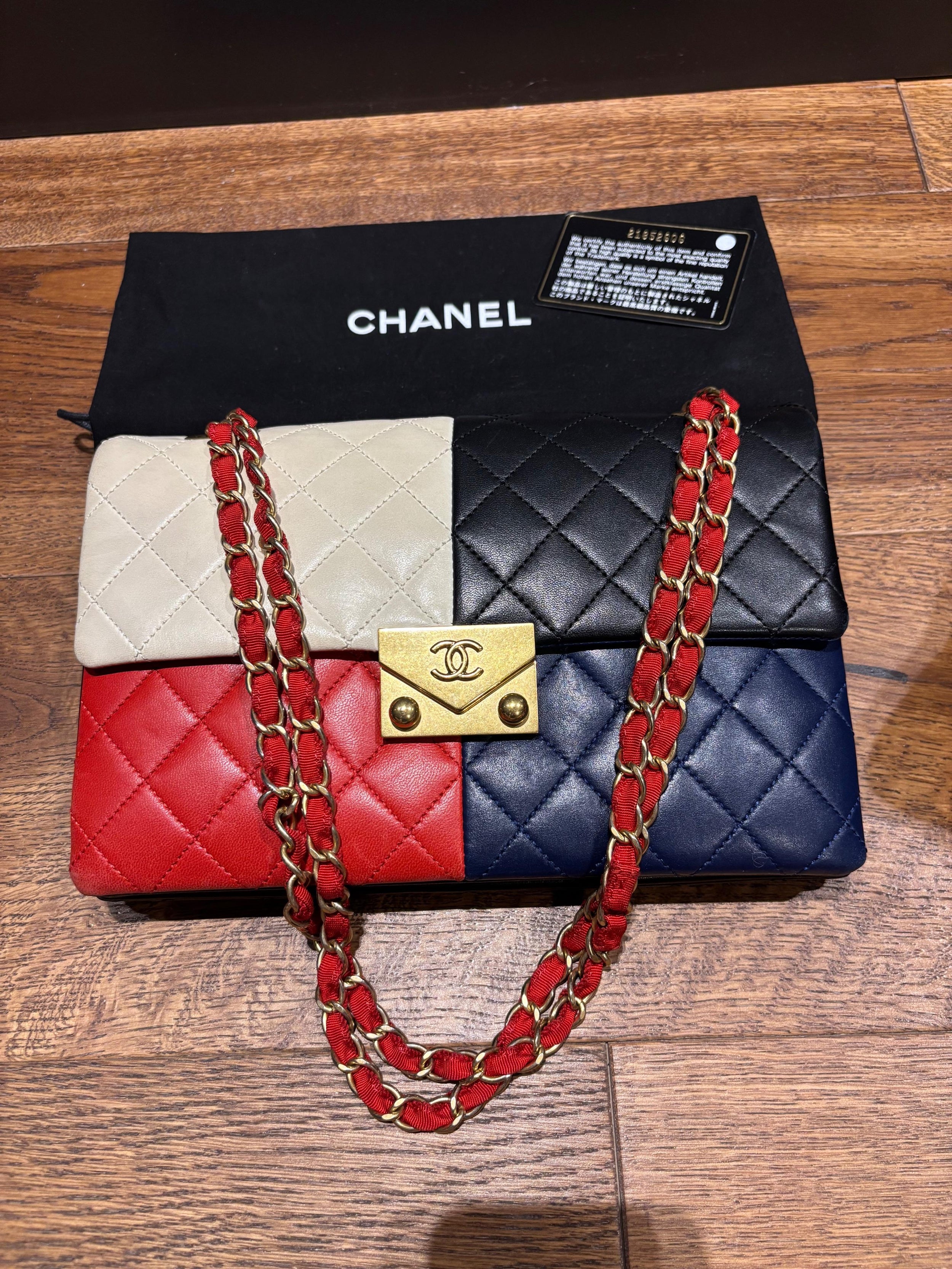 Chanel Quilted Colourblock Shoulder Bag