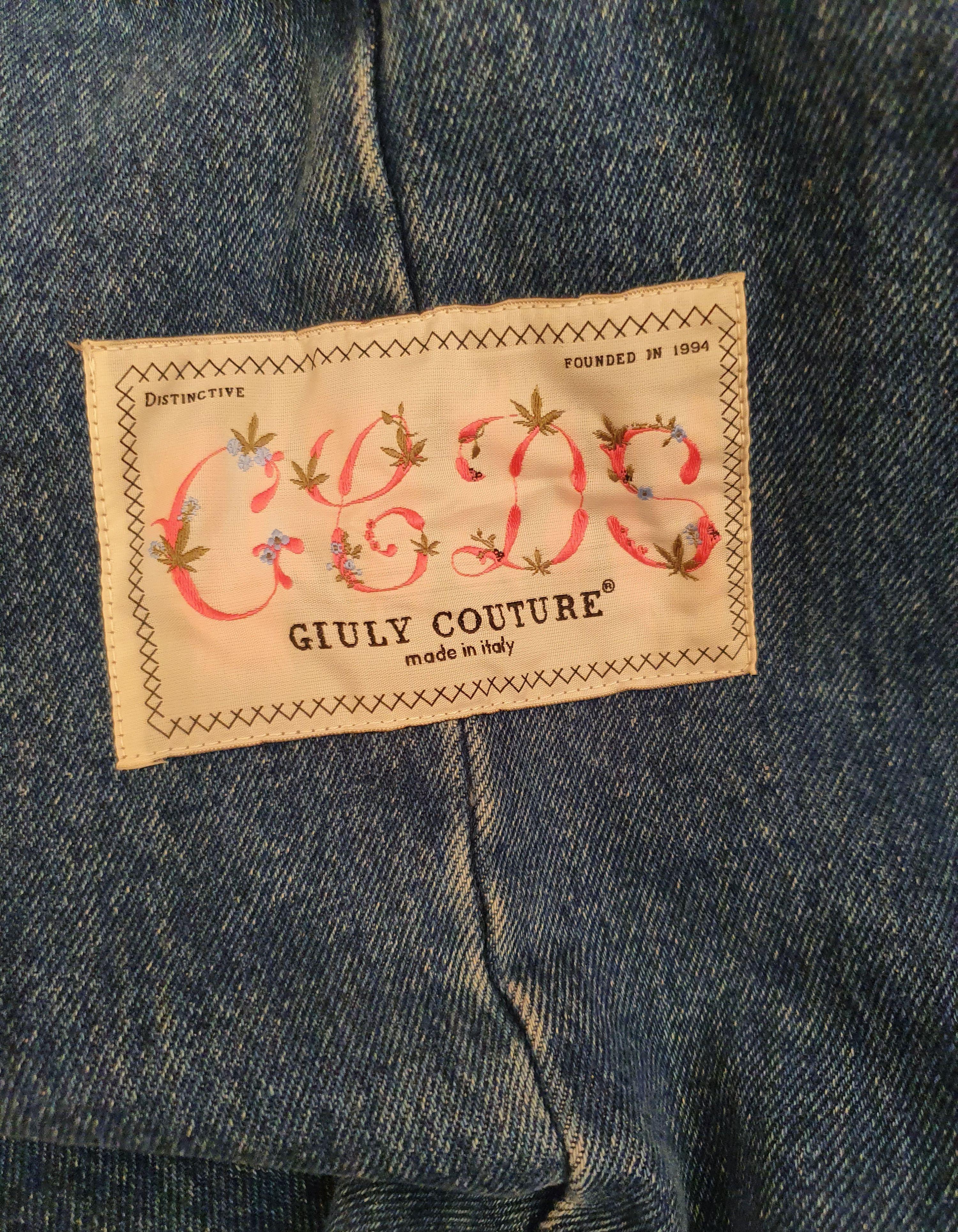 Mid-wash denim wide leg jeans