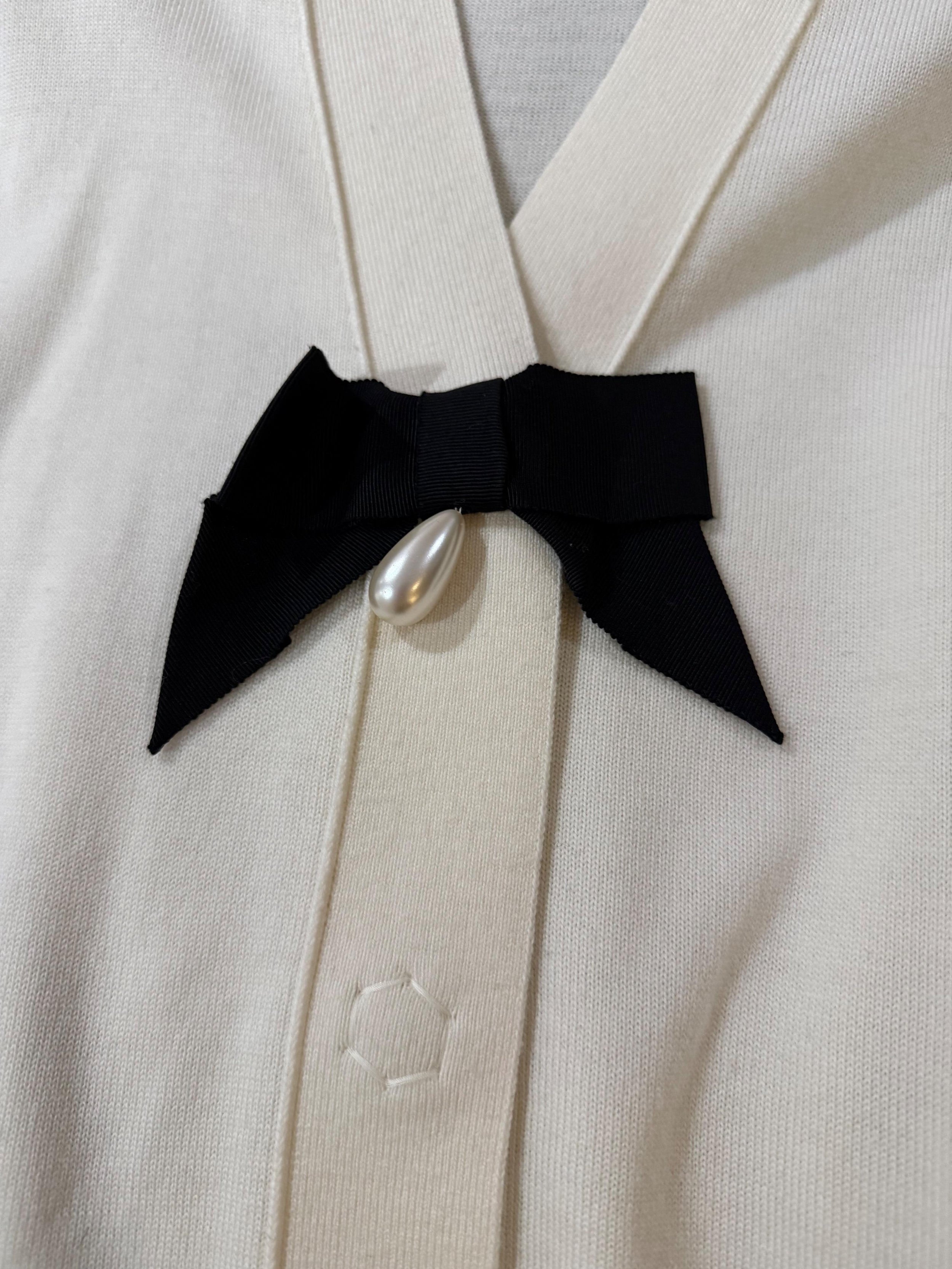 Burberry White  Bow and Pearl Detail Cardigan