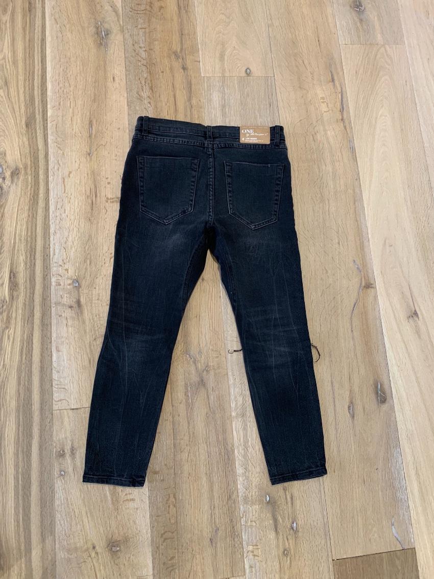 One Teaspoon Distressed Skinny Jeans