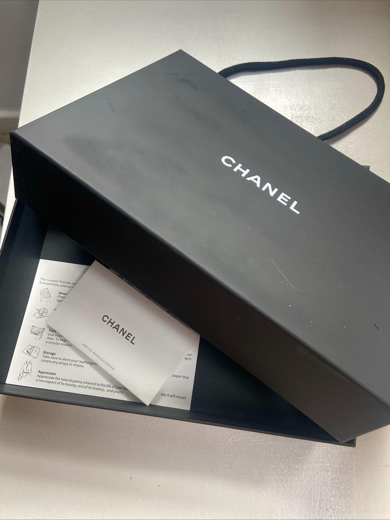 Chanel Black Quilted Leather Shoulder bag