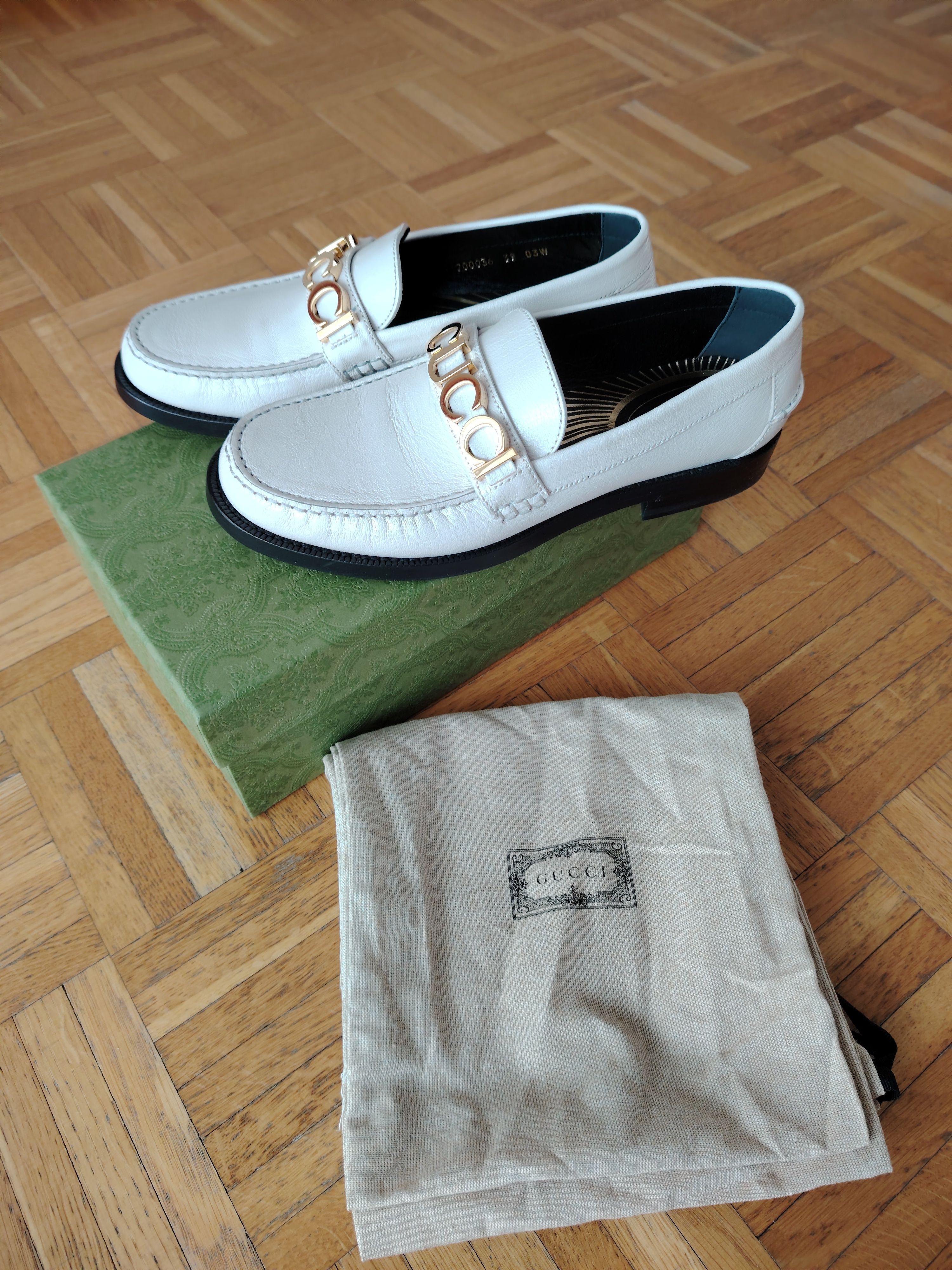 White Leather Logo Plate Loafers