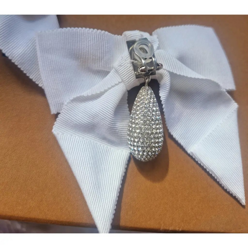 Burberry White Cashmere Fashion Jewellery