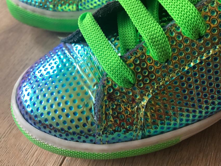 Unisex P1 sneakers in green hologram