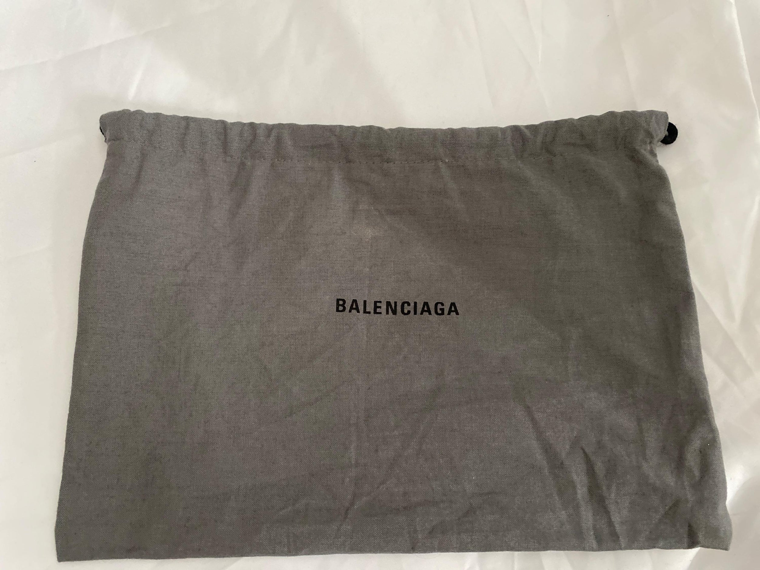 Silver leather Everyday zip pouch