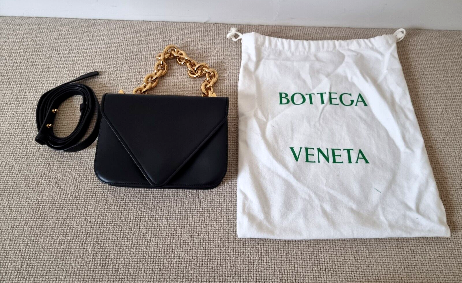 Bottega Veneta Black Leather Mount Cross Body Bag