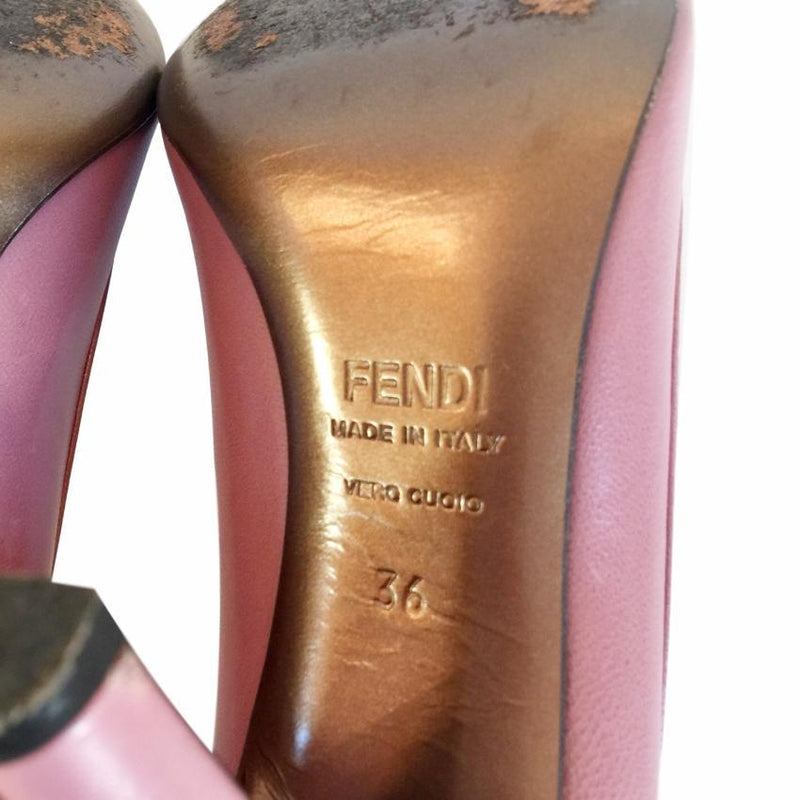 Fendi Pink Leather Pumps With Gold Hardware