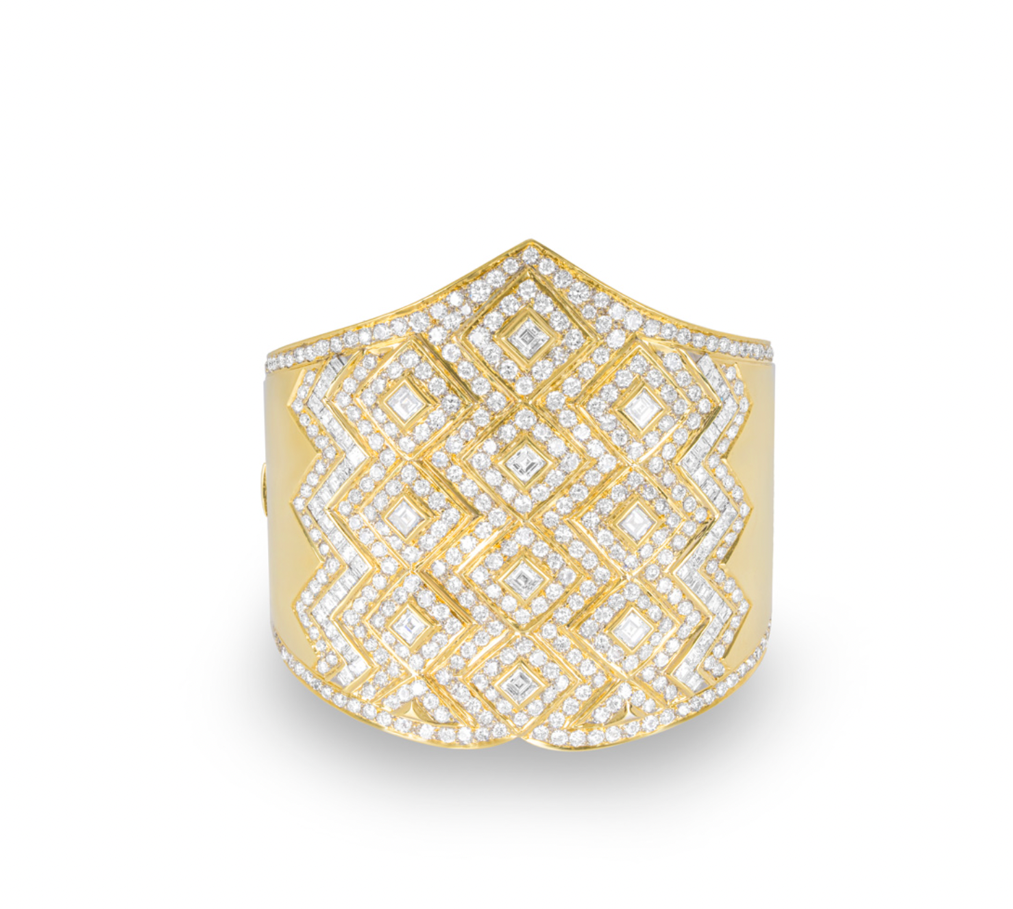 18ct yellow gold & diamond cuff bracelet 15.00ct TDW