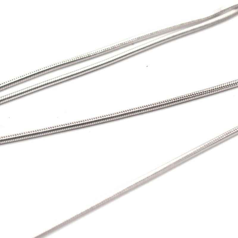 Bespoke 18ct White Gold Single Bright White Diamond Bar Pendant