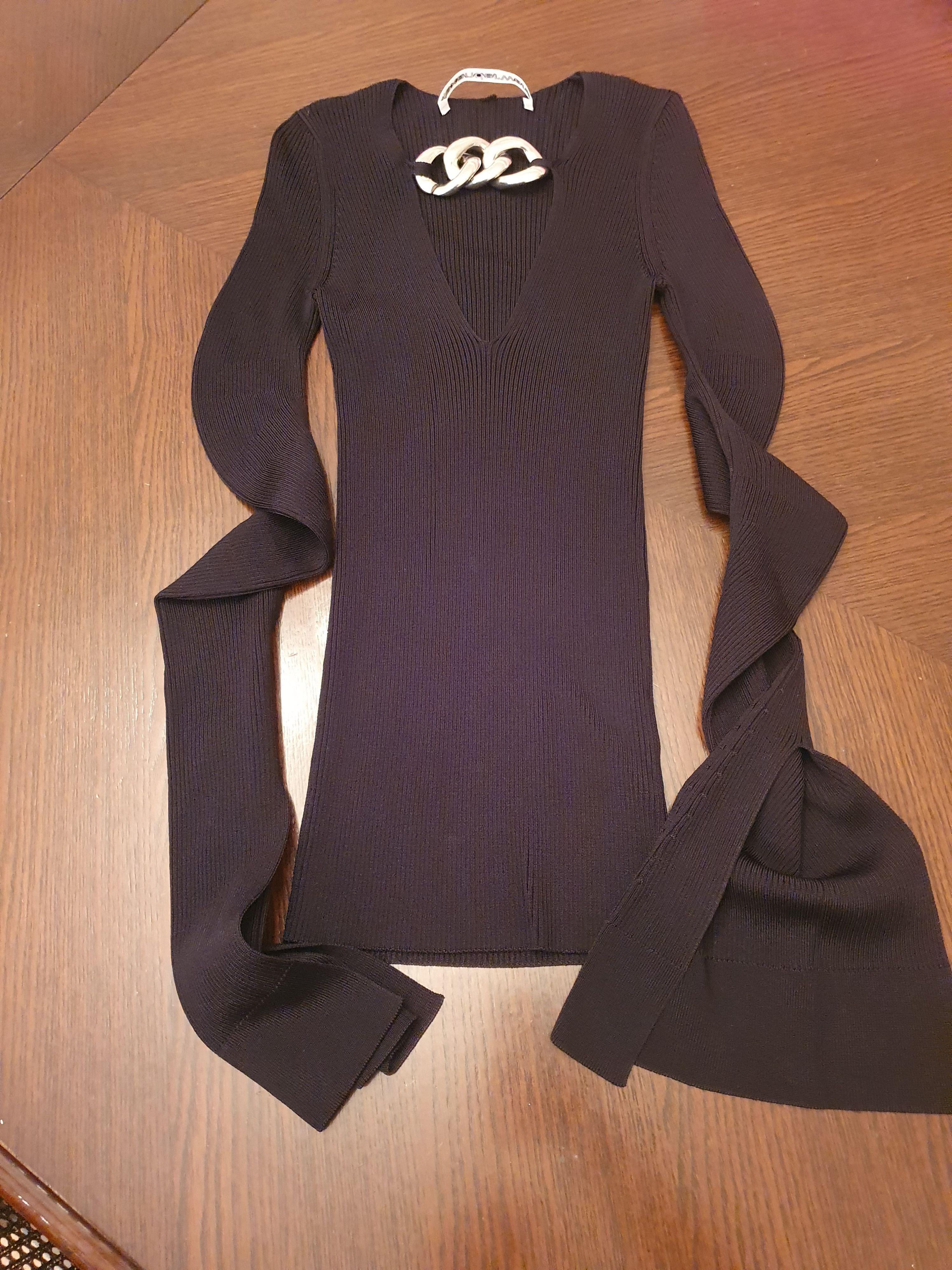 Black ribbed knit chain detail top